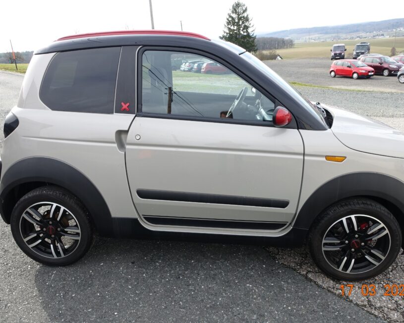 MICROCAR MGO     Premium DCI voll