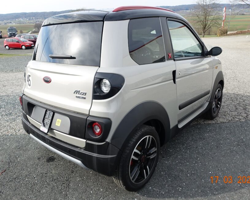 MICROCAR MGO     Premium DCI voll
