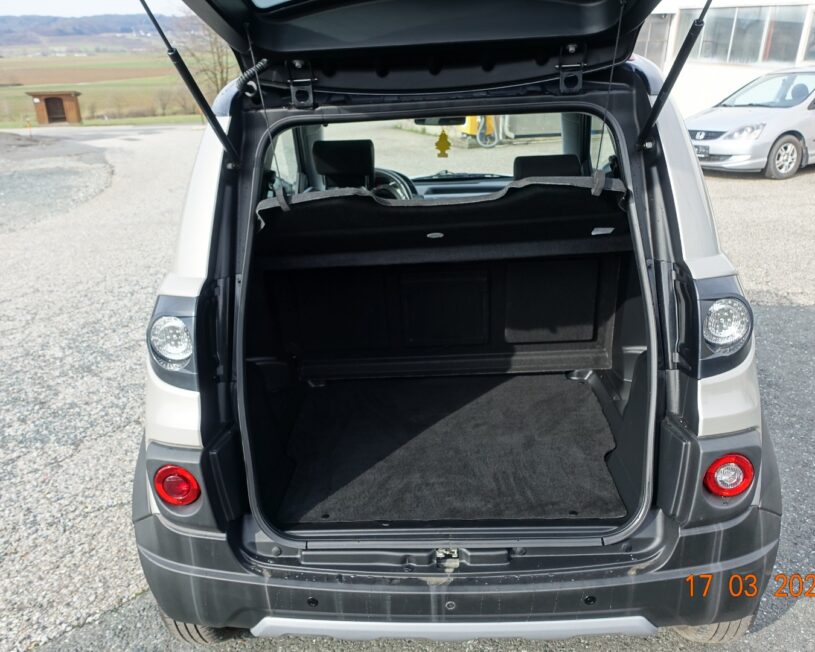 MICROCAR MGO     Premium DCI voll