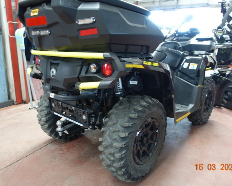 ZWEIRAD UNION Can-Am Quad voll