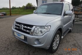 MITSUBISHI Pajero MT DI-D 3,2 Instyle AT Leder Schwarz 13