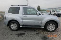 MITSUBISHI Pajero MT DI-D 3,2 Instyle AT Leder Schwarz 13