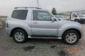MITSUBISHI Pajero MT DI-D 3,2 Instyle AT Leder Schwarz 13