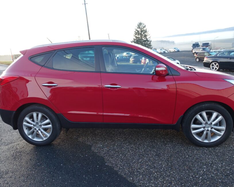 HYUNDAI ix35 Premium 2,0 CRDi 4WD AT 836i-P6 voll