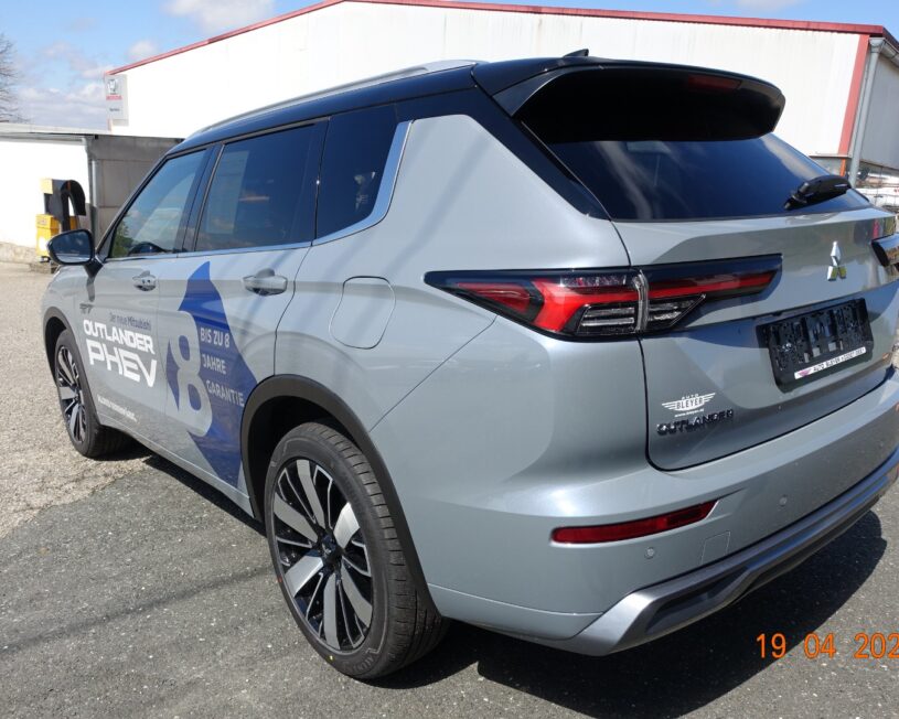 MITSUBISHI Outlander PHEV 2,4 4WD Diamond Luxury 2-tone Leder voll