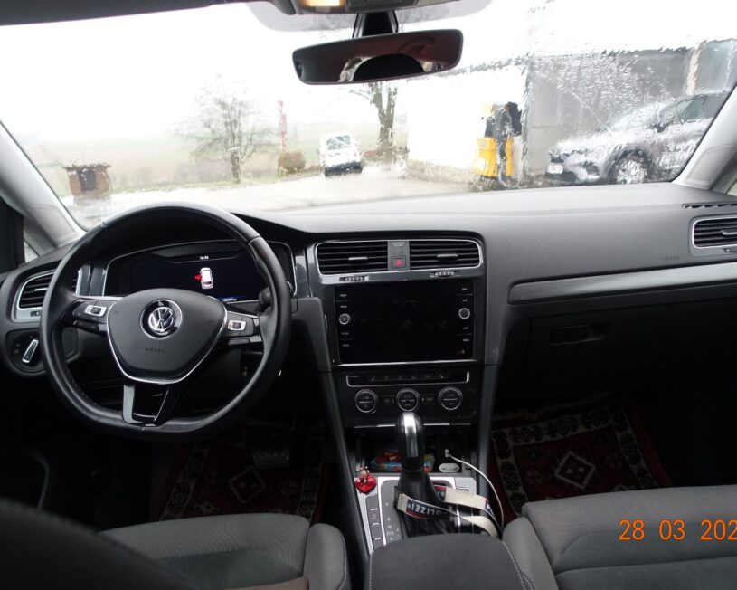 VW Golf Variant 2,0 TDI Comfortline voll