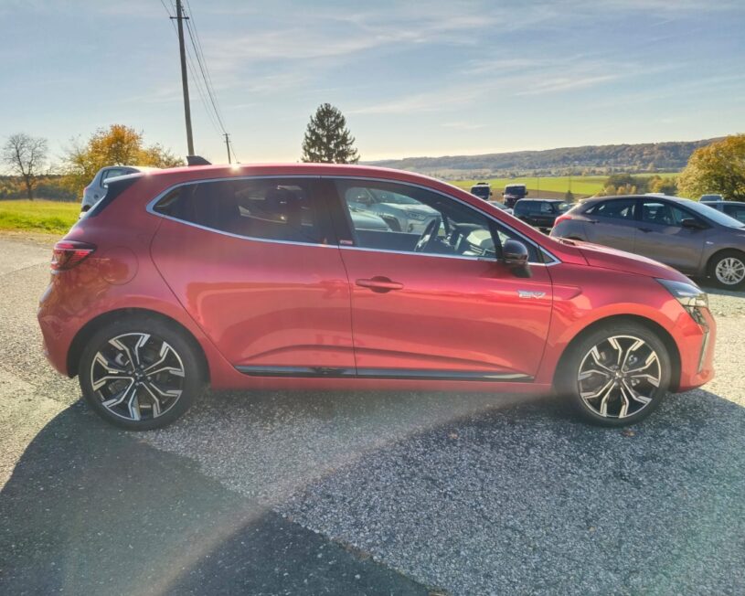 MITSUBISHI Colt 1,6 HEV YUKI Intense S+C AT 25 voll