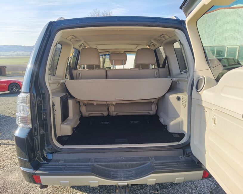 MITSUBISHI Pajero Wagon DI-D 3,2 Instyle voll