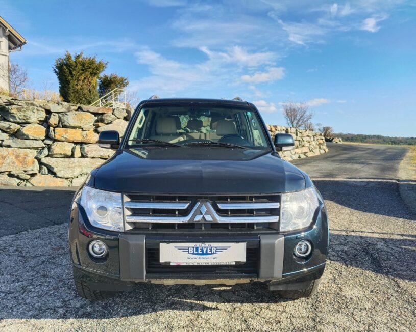 MITSUBISHI Pajero Wagon DI-D 3,2 Instyle voll