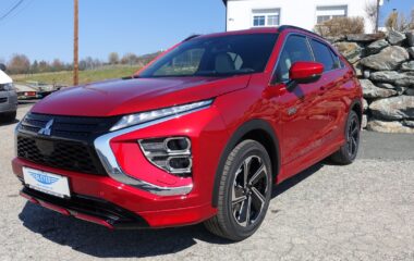 MITSUBISHI Eclipse Cross PHEV 2,4 ALLRAD Diamond 220V Leder Grau