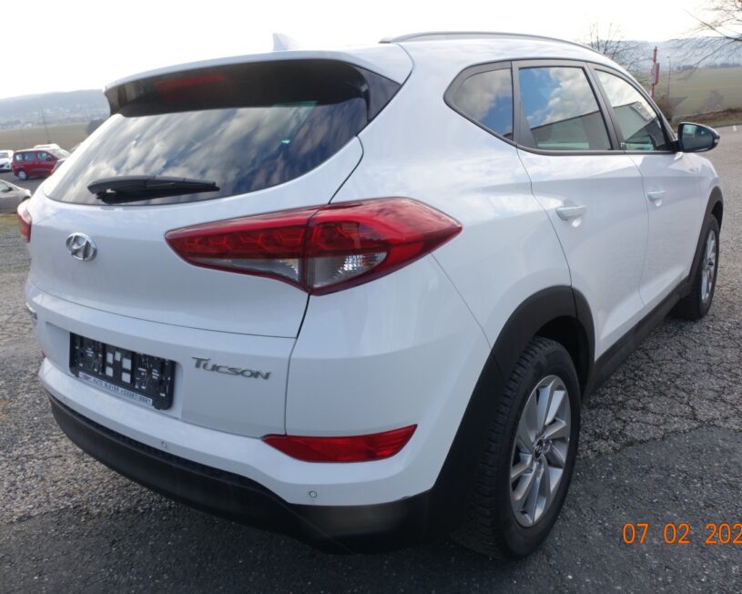 HYUNDAI Tucson  GO 1,7 CRDI 2WD MIT 807f voll