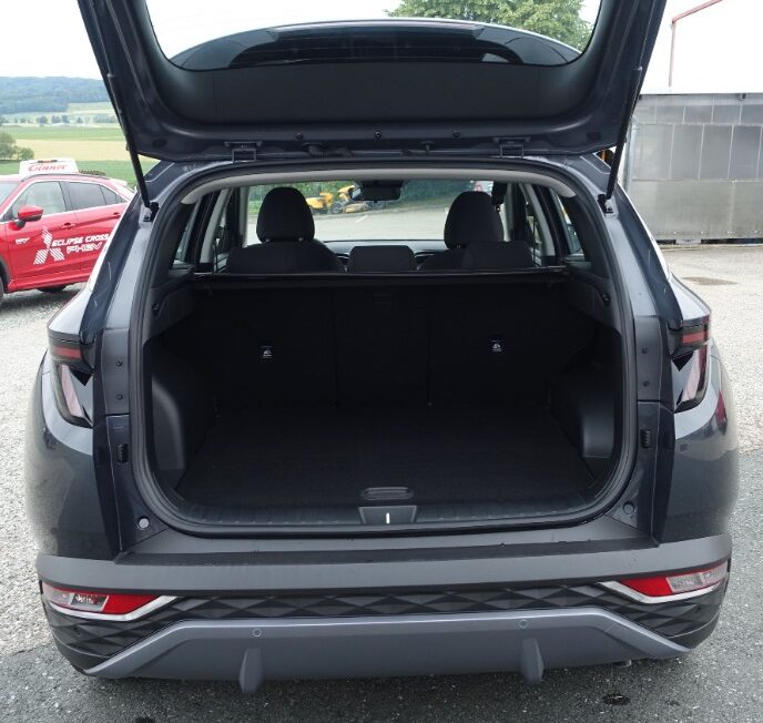 HYUNDAI Tucson NX4 Smart Line 1,6 T-GDi 2WD P4/P5 Paket voll