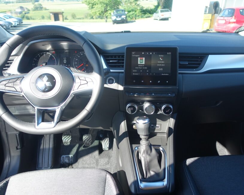 MITSUBISHI ASX 1,3 Petrol Invite S+C 45 Jahre Edition 23 voll