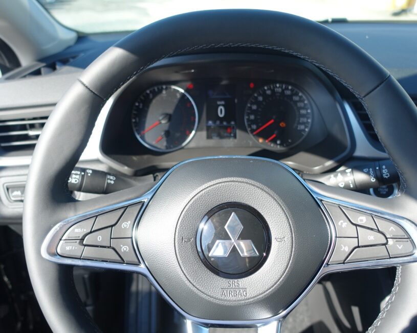 MITSUBISHI ASX 1,3 Petrol Invite S+C 45 Jahre Edition 23 voll