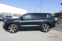 MITSUBISHI Outlander PHEV 2,4 4WD Diamond 2-tone Led.Schwarz AT 26 voll