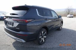 MITSUBISHI Outlander PHEV 2,4 4WD Diamond 2-tone Led.Schwarz AT 26