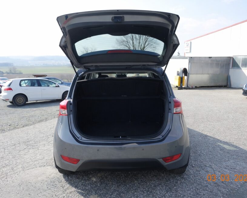 HYUNDAI ix20 1,6 CVVT Comfort 254x-O1/10/13 voll