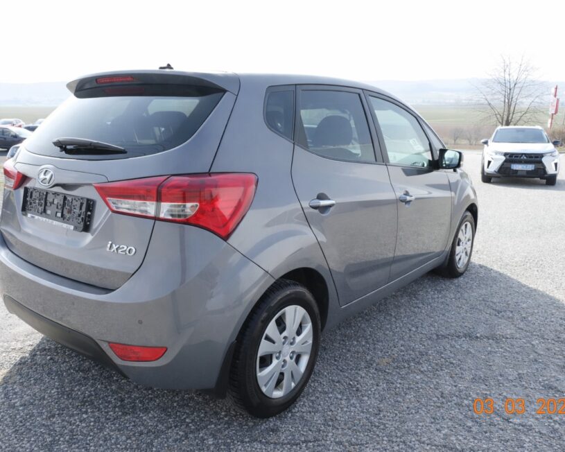HYUNDAI ix20 1,6 CVVT Comfort 254x-O1/10/13 voll