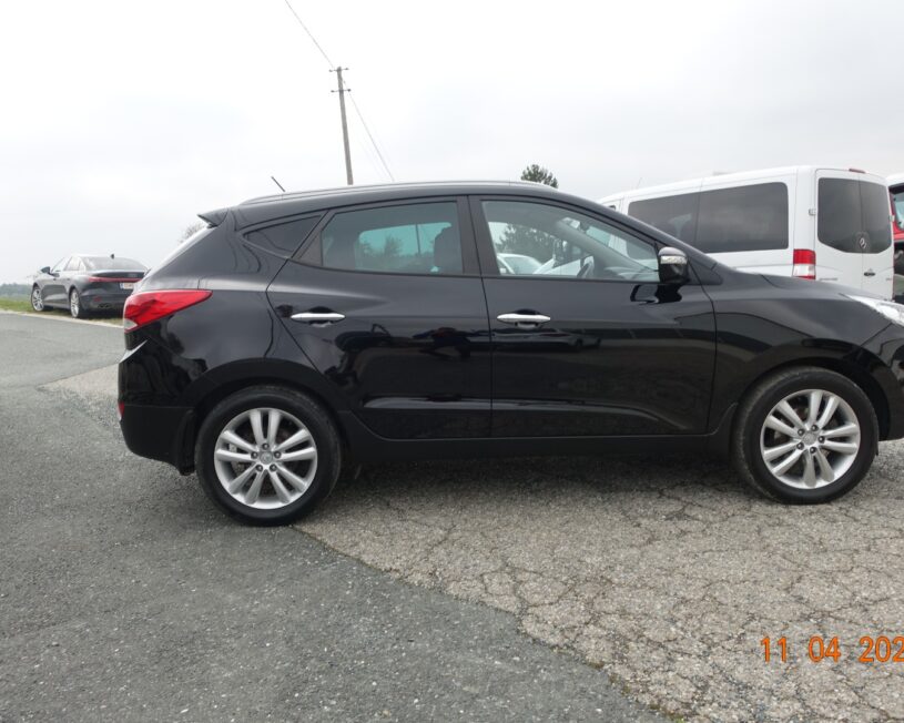 HYUNDAI ix35 Premium 2,0 CRDi 4WD ALLRAD voll