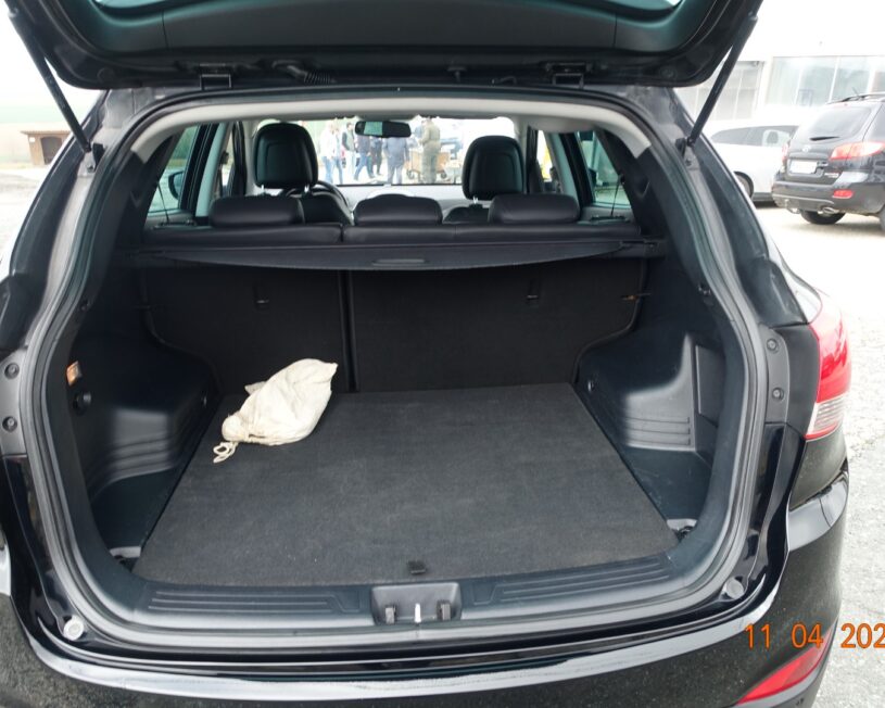 HYUNDAI ix35 Premium 2,0 CRDi 4WD ALLRAD voll