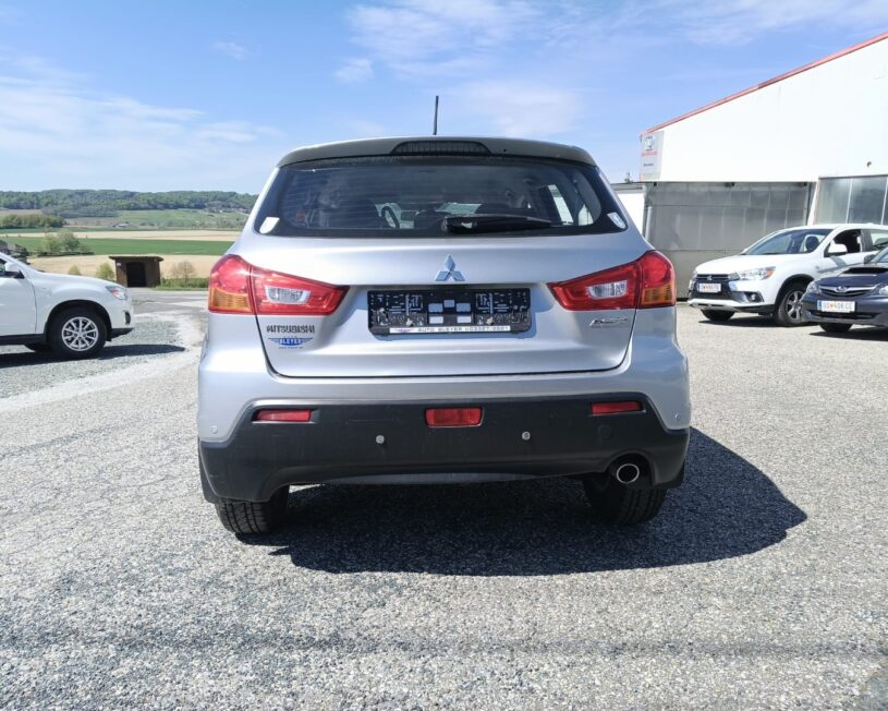 MITSUBISHI ASX 1,6 MIVEC 2WD Invite voll