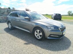 SKODA SUPERB Kombi 2,0 TDI DSG Automatik  LED 1 Besitz