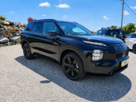 MITSUBISHI Outlander PHEV 2,4 4WD Diam.Luxury Black Edt.AT 26