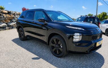MITSUBISHI Outlander PHEV 2,4 4WD Diam.Luxury Black Edt.AT 26