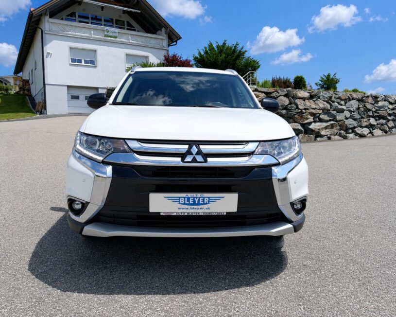 MITSUBISHI Outlander 2,0 2WD  100 Edition voll