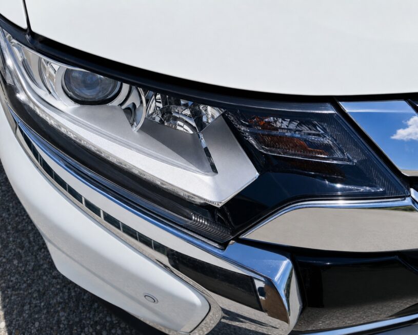 MITSUBISHI Outlander 2,0 2WD  100 Edition voll