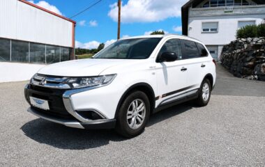 MITSUBISHI Outlander 2,0 2WD  100 Edition