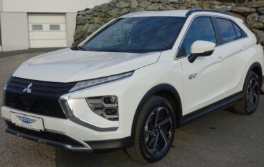 MITSUBISHI Eclipse Cross PHEV 2,4 4WD Intense+ no HUD 21