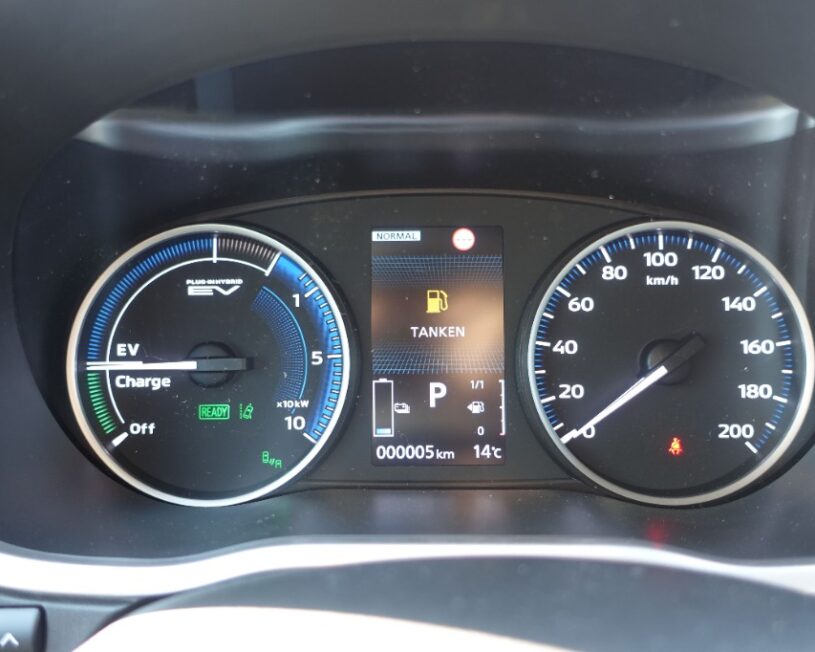 MITSUBISHI Eclipse Cross PHEV 2,4 ALLRAD Diamond voll