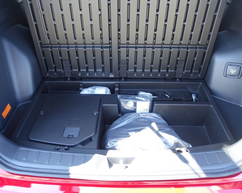 MITSUBISHI Eclipse Cross PHEV 2,4 ALLRAD Diamond 220V Leder Grau voll