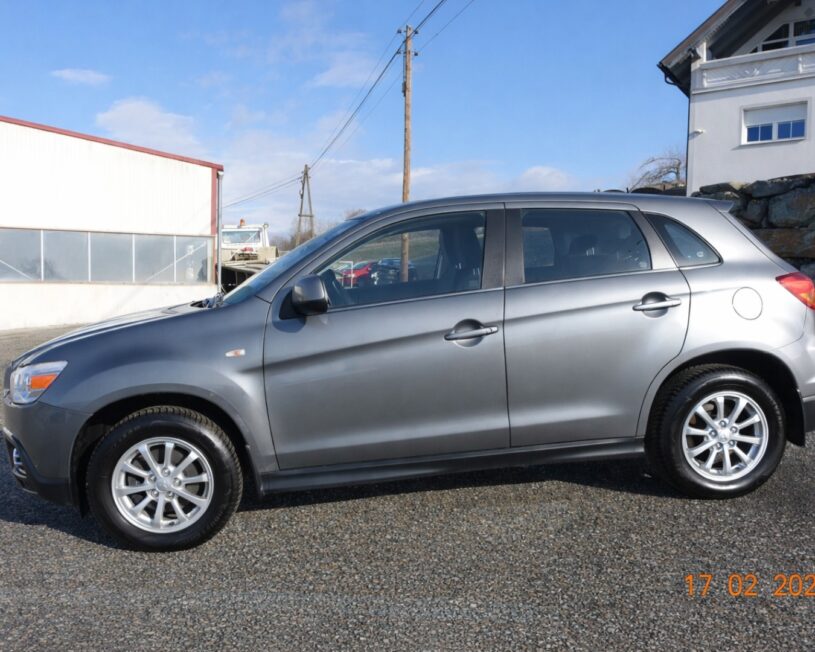 MITSUBISHI ASX 1,8 ALLRAD  4WD Invite voll