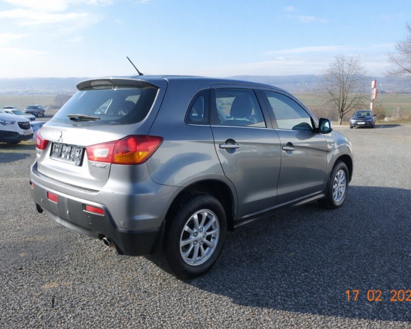 MITSUBISHI ASX 1,8 ALLRAD  4WD Invite voll