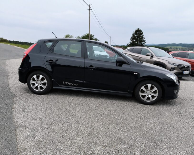 HYUNDAI i30  Europe Sport voll