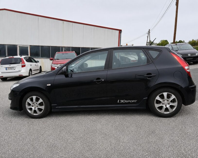 HYUNDAI i30  Europe Sport voll
