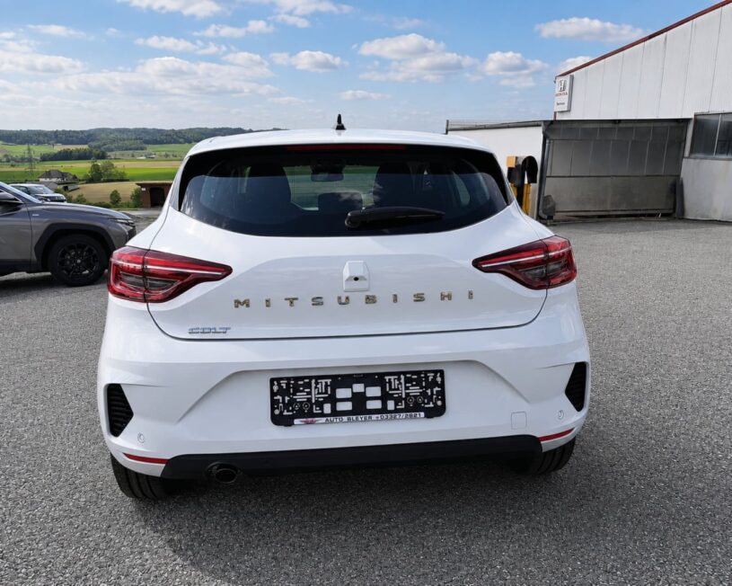 MITSUBISHI Colt  MPI Turbo Invite C 26 voll