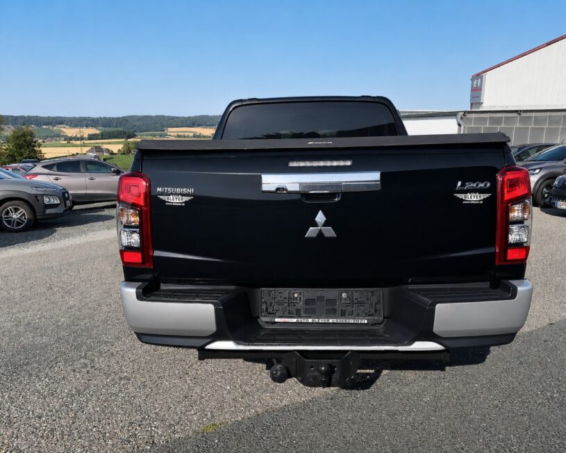 MITSUBISHI L200 Intense Plus Allrad Doppelkabine voll