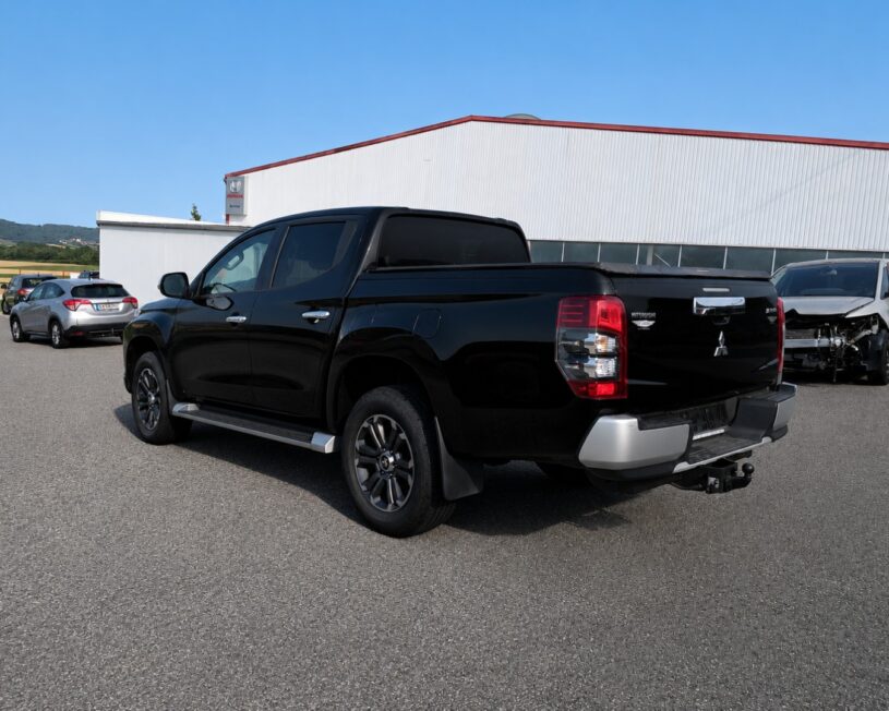 MITSUBISHI L200 Intense Plus Allrad Doppelkabine voll