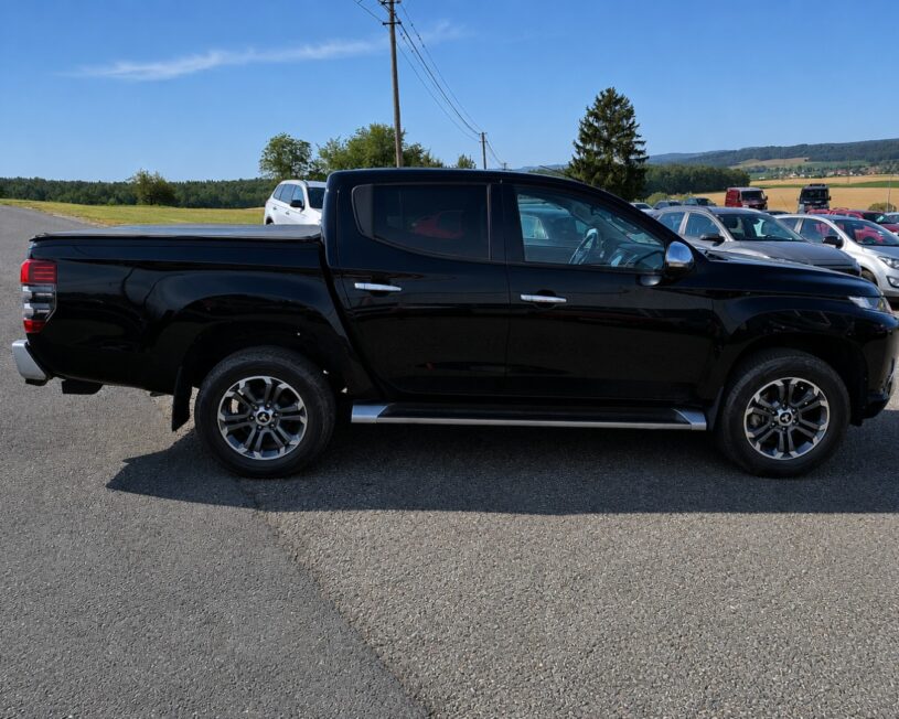 MITSUBISHI L200 Intense Plus Allrad Doppelkabine voll