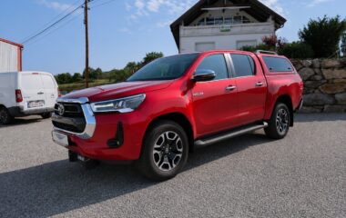 TOYOTA Hilux 2,4 Double Lounge ALLRAD