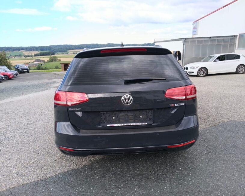 VW Passat Kombi Comfortline voll