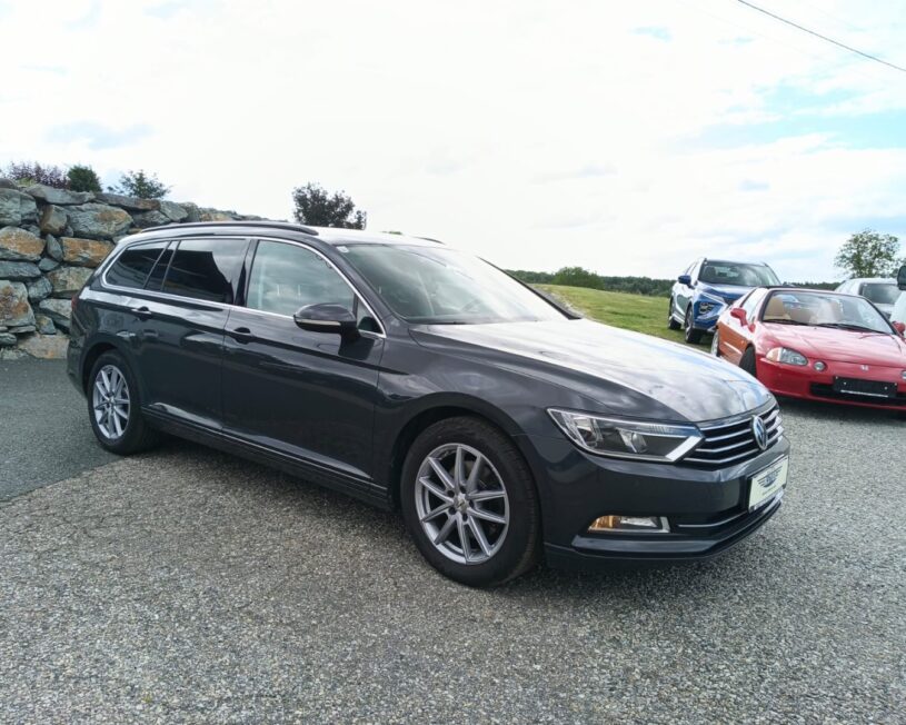 VW Passat Kombi Comfortline voll