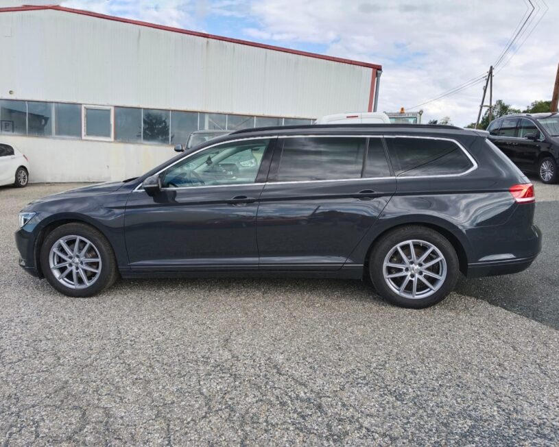 VW Passat Kombi Comfortline voll