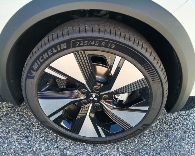 MITSUBISHI Grandis 1,8 HEV Intense voll