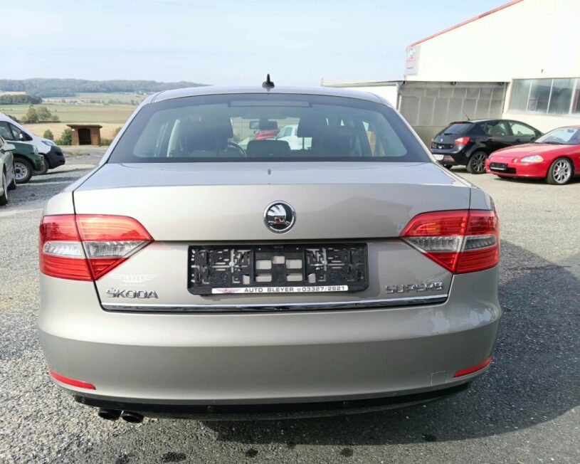 SKODA Superb Elegance Automatik voll