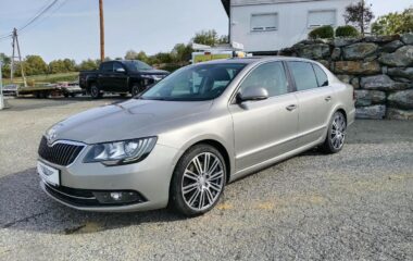 SKODA Superb Elegance Automatik