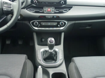 Hyundai i30 – PD i-Line 1,5 DPI c1bi0 voll